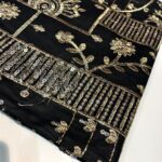 سوزن دوزی مشکی گل طلایی