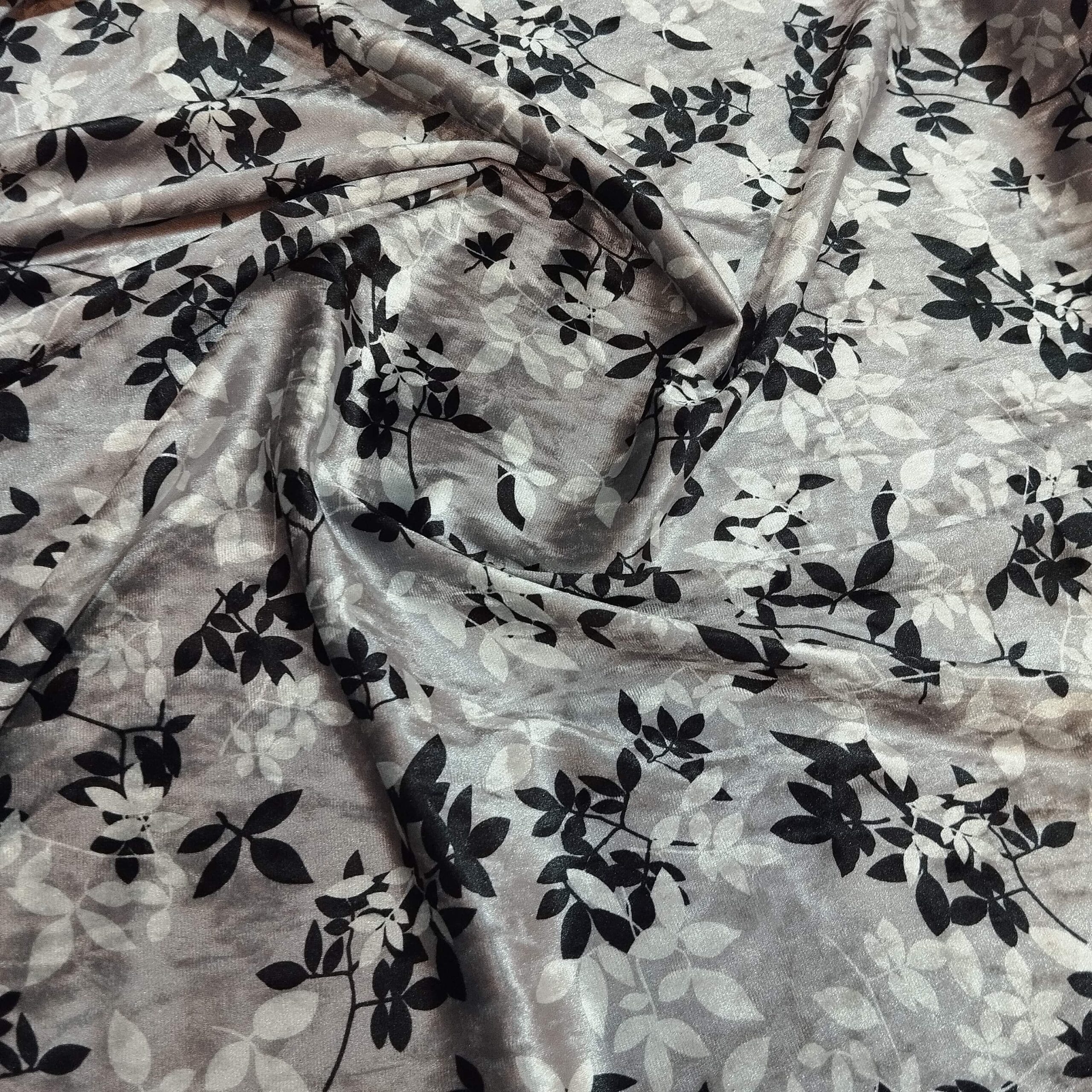 مخمل طوسی برگ مشکی 39541 مخمل طوسی برگ مشکی 39541